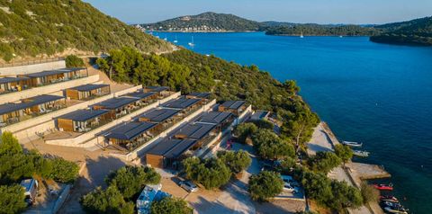 obiekt, budynek główny