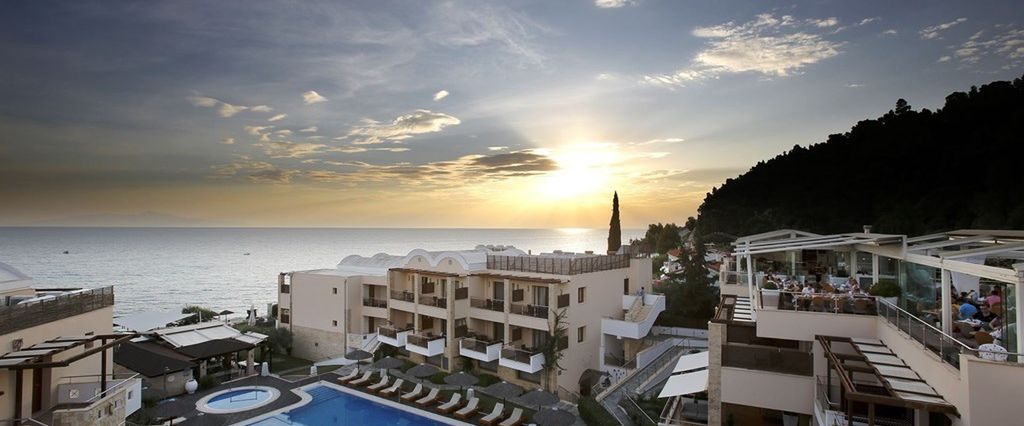 obiekt, teren hotelu, basen