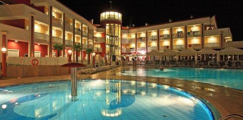 obiekt, budynek główny