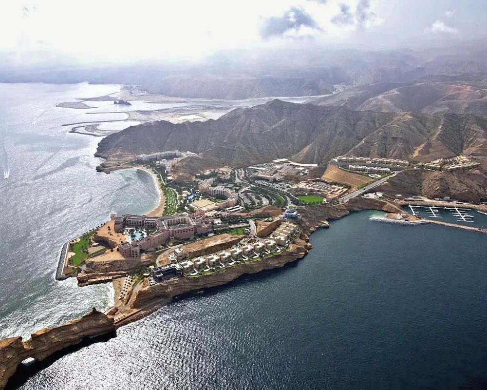 Shangri - La's Al Waha