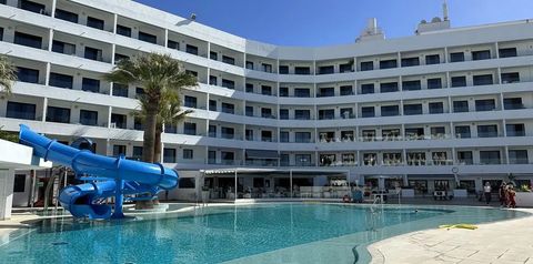 obiekt, basen, zjeżdżalnia