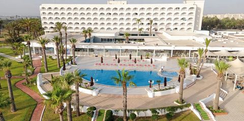 obiekt, teren hotelu, basen