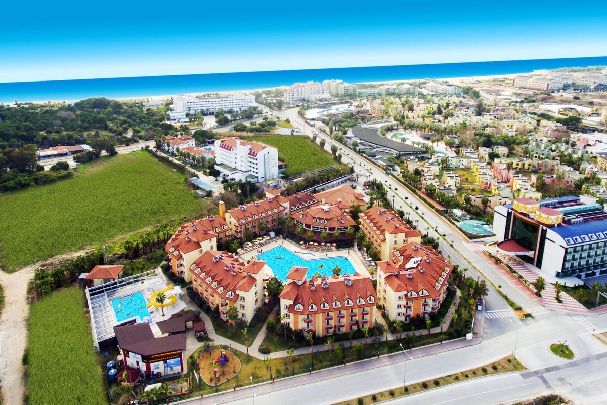 teren hotelu, obiekt
