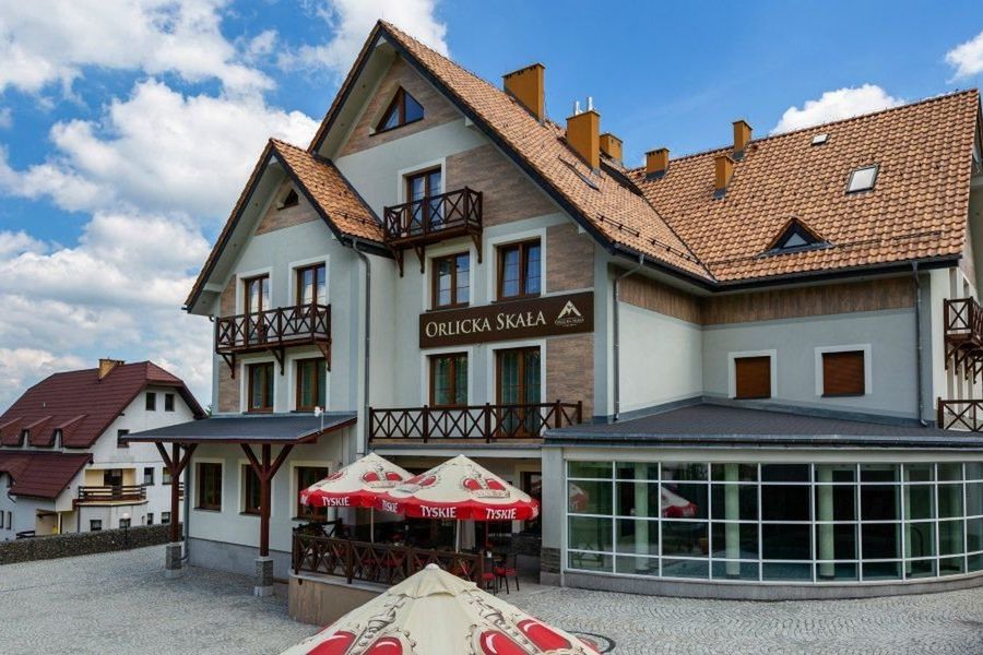 obiekt, teren hotelu