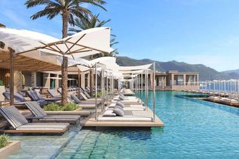 Oros Luxury Beach Resort