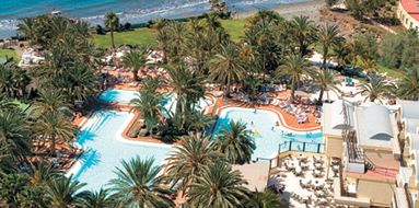 teren hotelu, basen, plaża