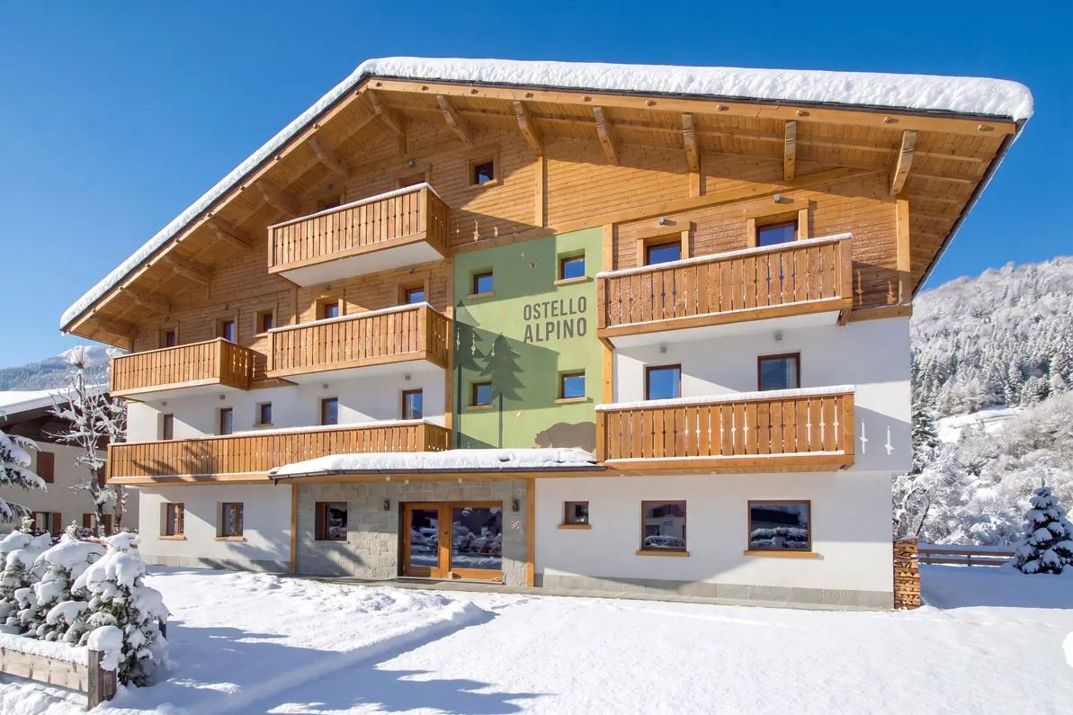 góry, teren hotelu, obiekt