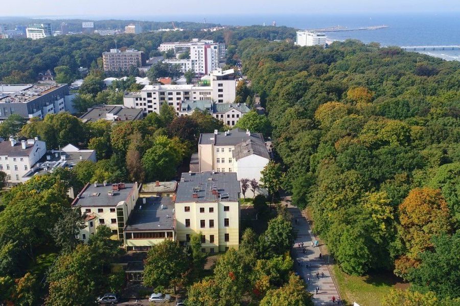 obiekt, teren hotelu