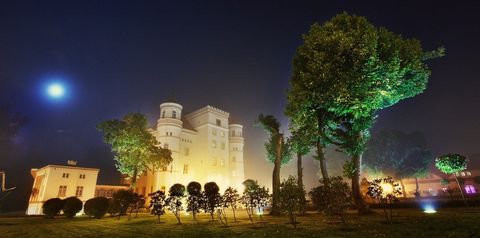 obiekt, budynek główny, teren hotelu