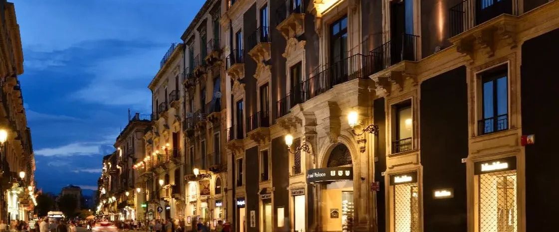 teren hotelu, budynek główny, obiekt