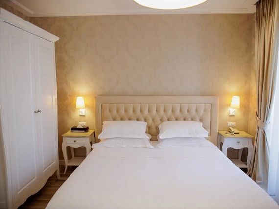 Palace &amp;amp; Spa Durres 5*