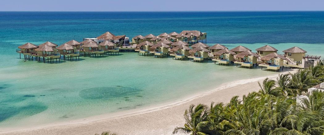 teren hotelu, obiekt, plaża