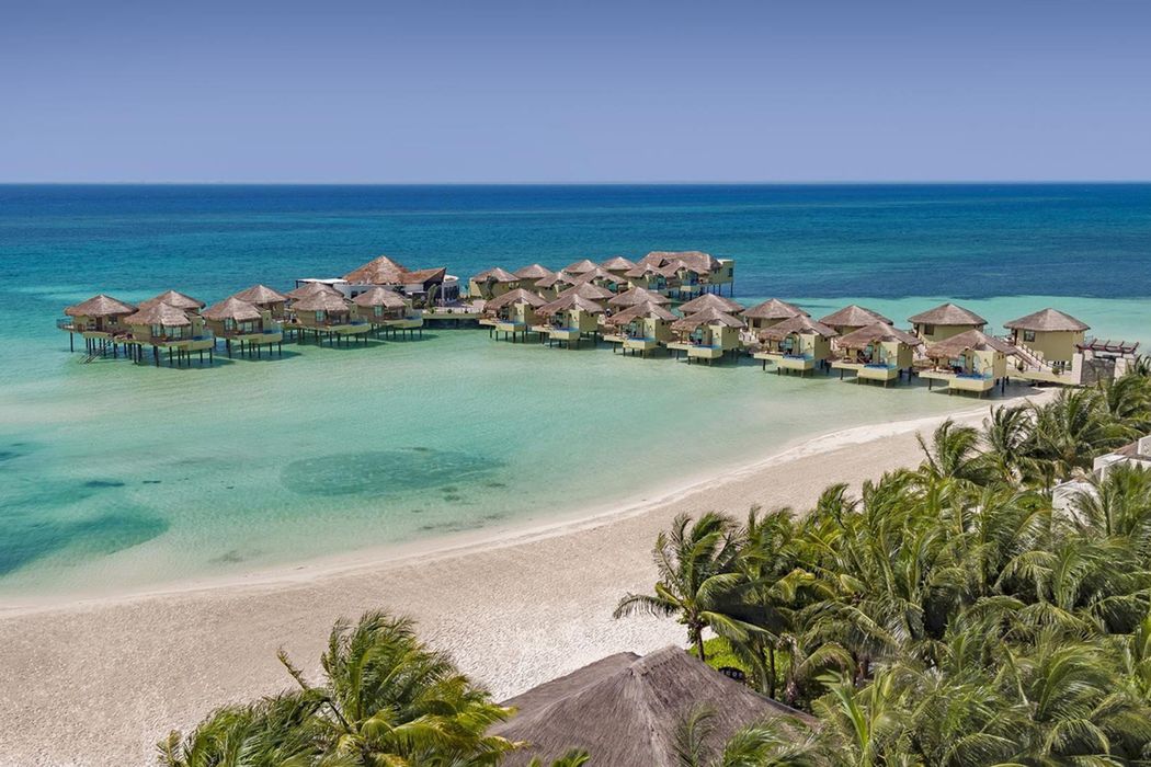 teren hotelu, obiekt, plaża