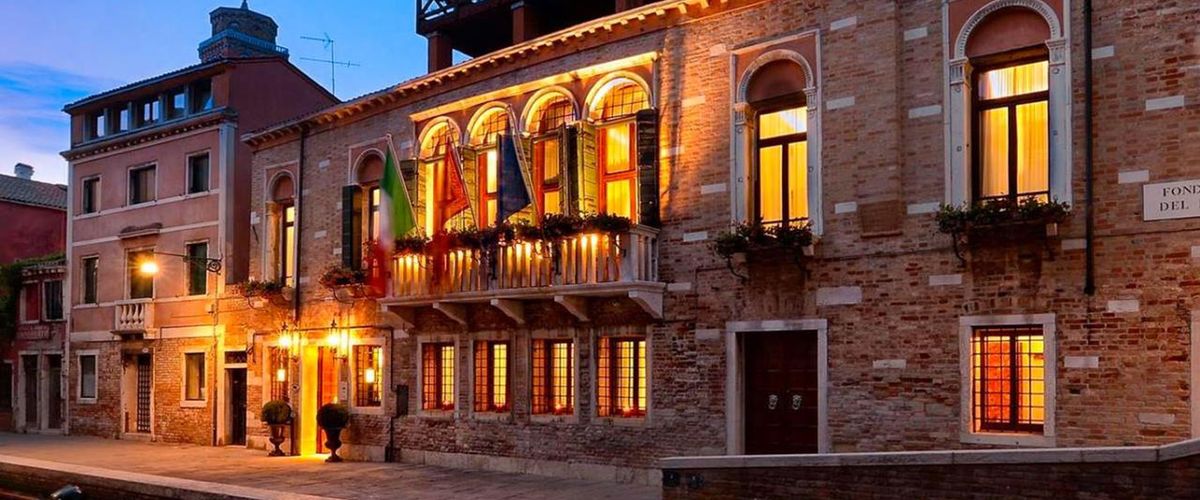 budynek główny, obiekt