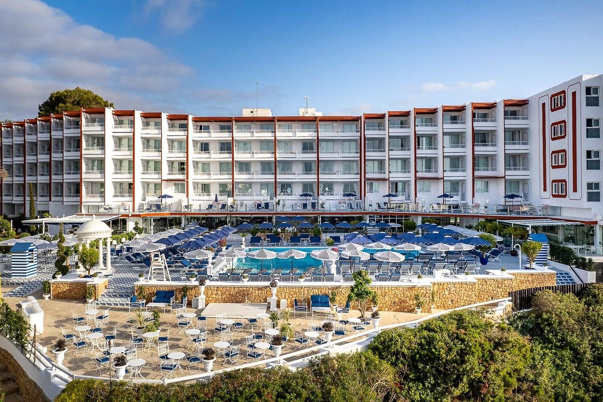 obiekt, teren hotelu, basen