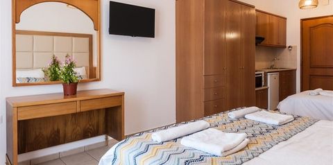 pokój, kuchnia / aneks kuchenny