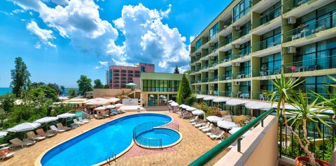 obiekt, teren hotelu, basen