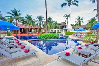 Palm Galleria Resort