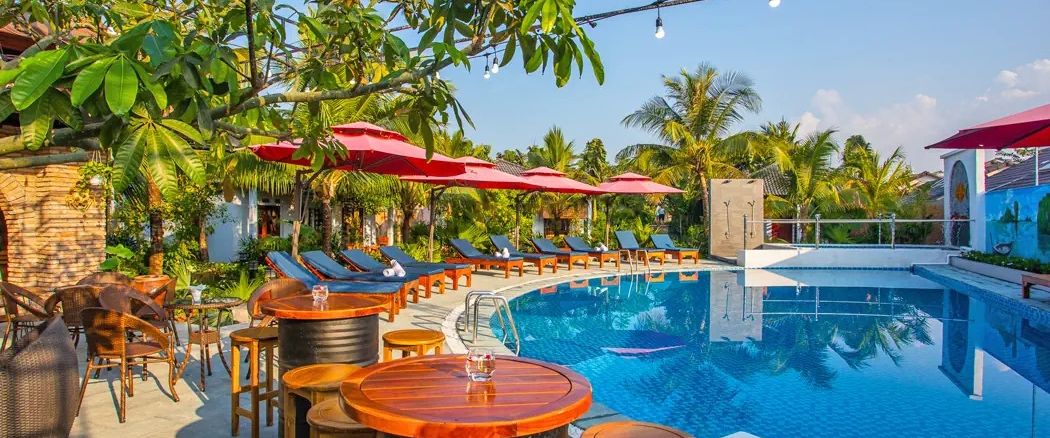 teren hotelu, basen