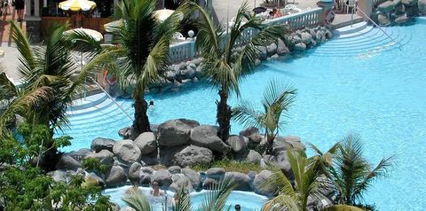 basen, teren hotelu