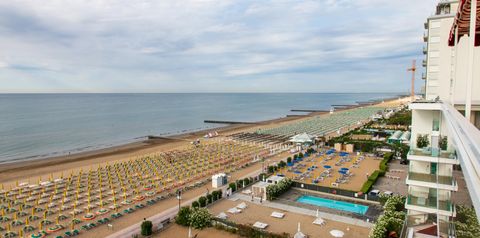 teren hotelu, basen, plaża