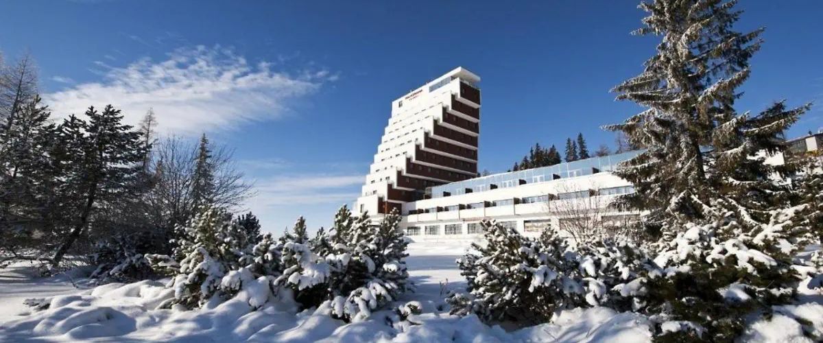 teren hotelu, obiekt