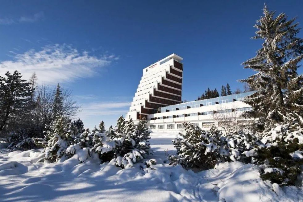 teren hotelu, obiekt