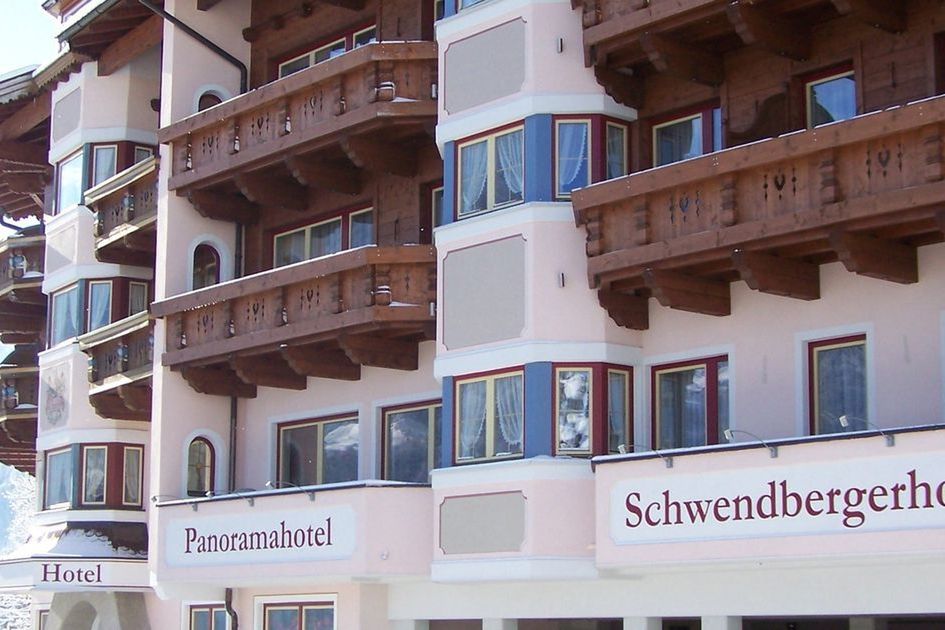 obiekt, budynek główny