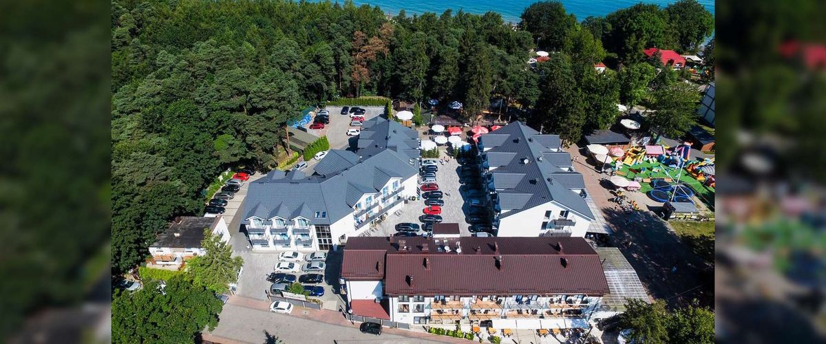 obiekt, teren hotelu