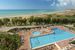 teren hotelu, basen, plaża