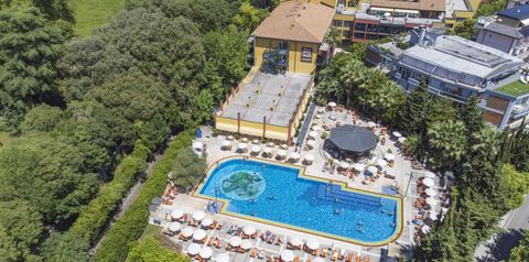 basen, teren hotelu, obiekt