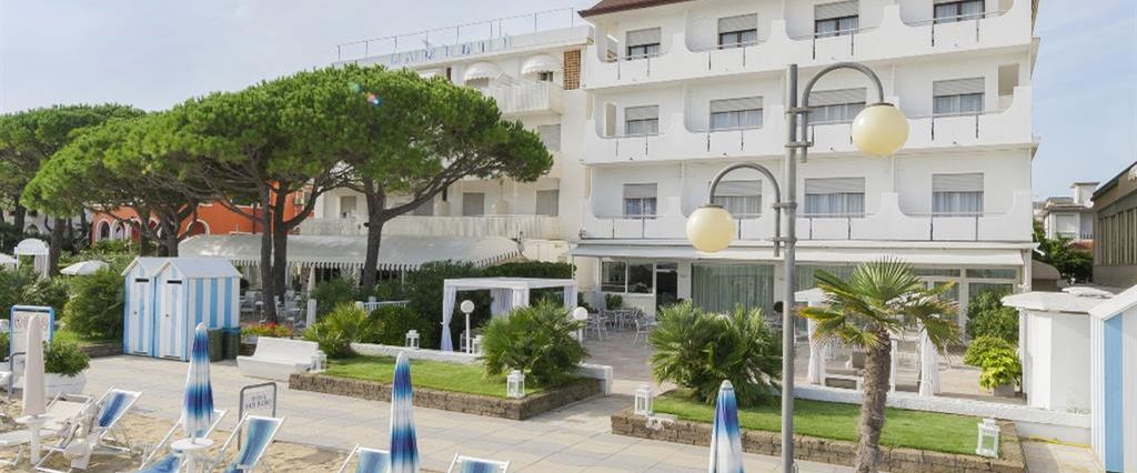 budynek główny, plaża