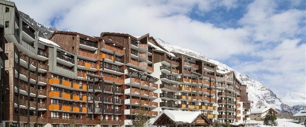 obiekt, budynek główny, teren hotelu