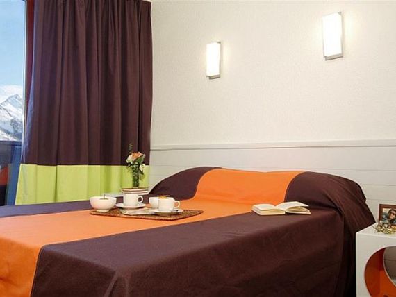 pokój, apartament