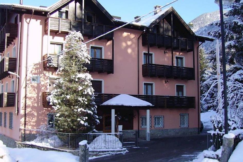 obiekt, budynek główny