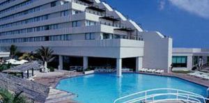 obiekt, teren hotelu, basen