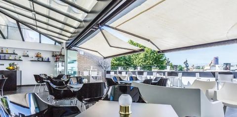 teren hotelu, drink bar