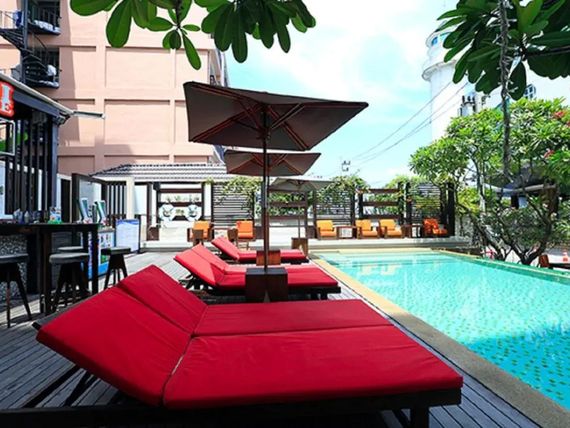 basen, pool bar