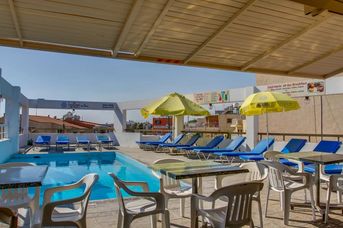 Paul Marie Hotel Apartments