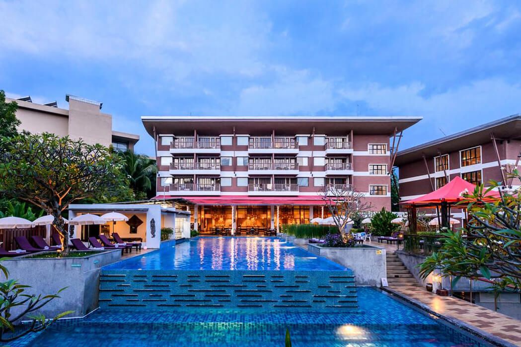 teren hotelu, obiekt, basen