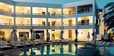 obiekt, teren hotelu, basen