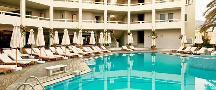 obiekt, teren hotelu, basen