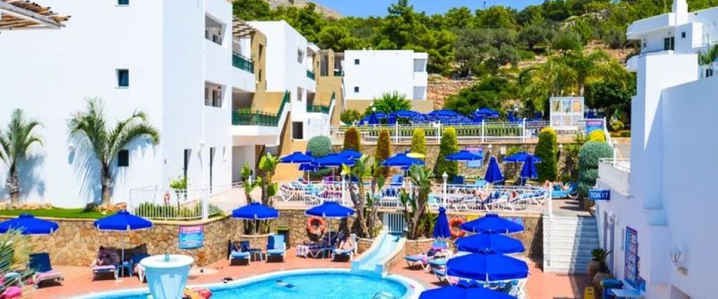 basen, budynek główny