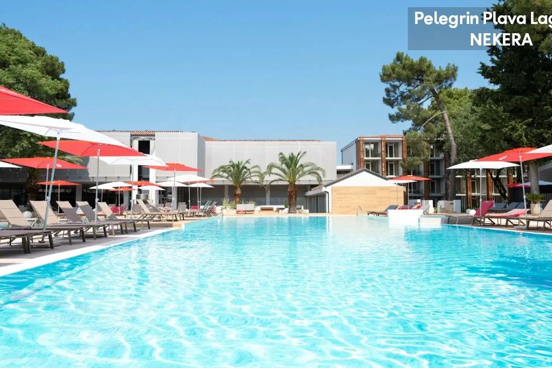 obiekt, teren hotelu, basen