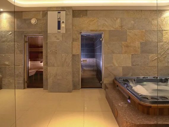 SPA, sauna, jacuzzi