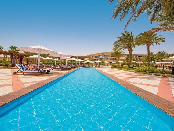『Sunrise of Paraoh』 Pharaoh Azur Resort Hurghada, Egipt — zabukuj Ośrodki