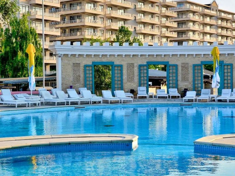 Phoenicia Royal