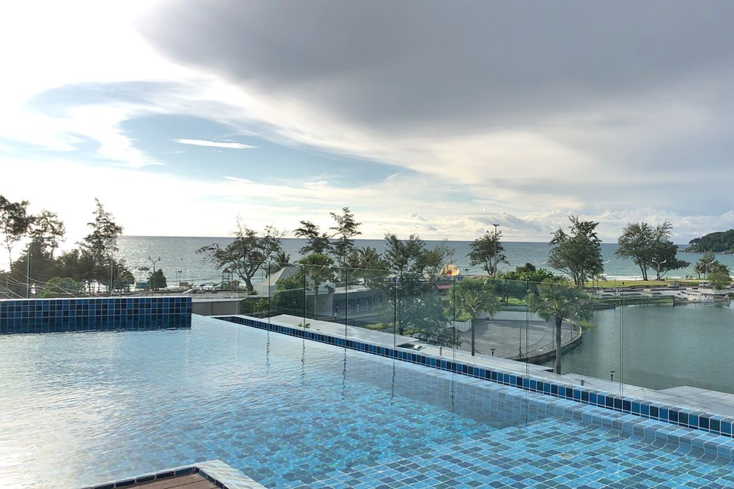 teren hotelu, plaża, basen