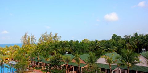 pokój, basen, teren hotelu