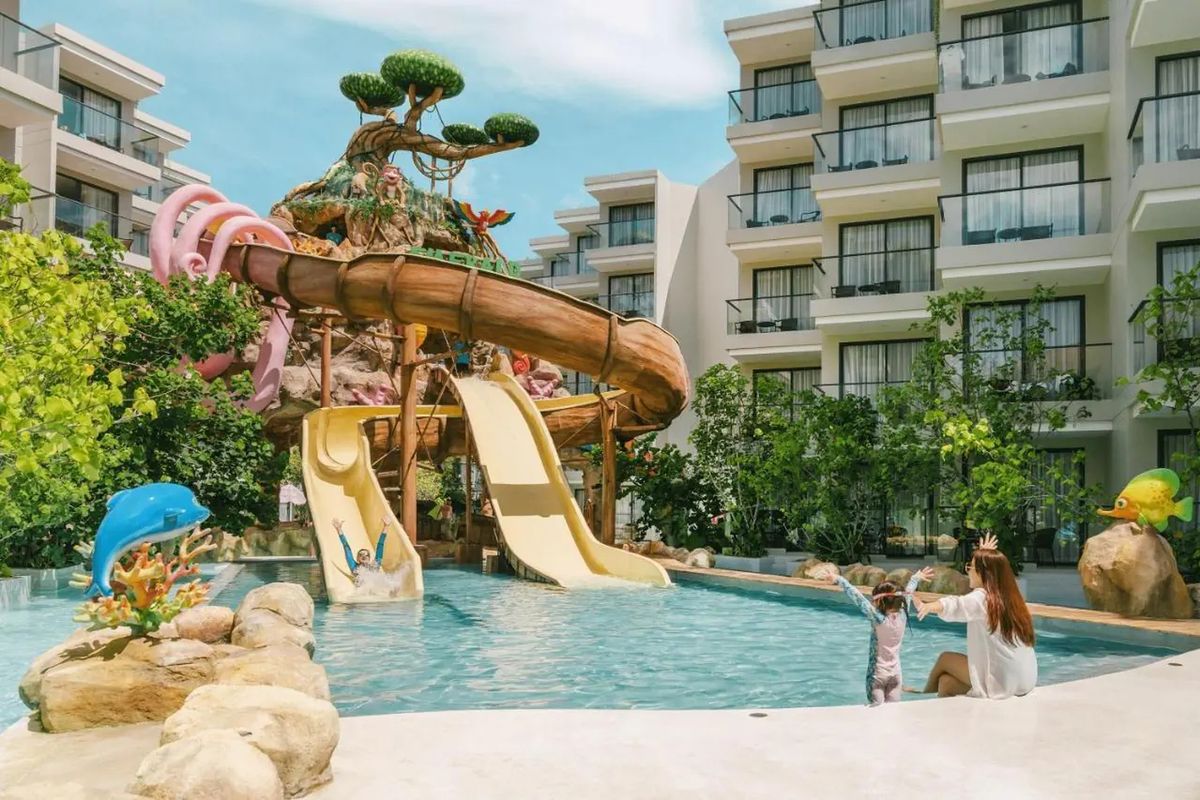 basen, aquapark, zjeżdżalnia